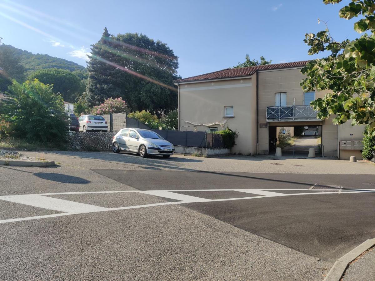 La Villa Bleue Beauchastel Zewnętrze zdjęcie